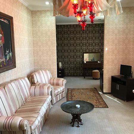 Villa Petrolea Hotel Баку Экстерьер фото