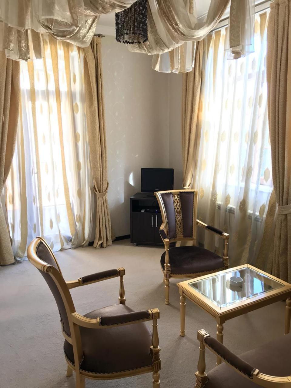 Villa Petrolea Hotel Баку Экстерьер фото