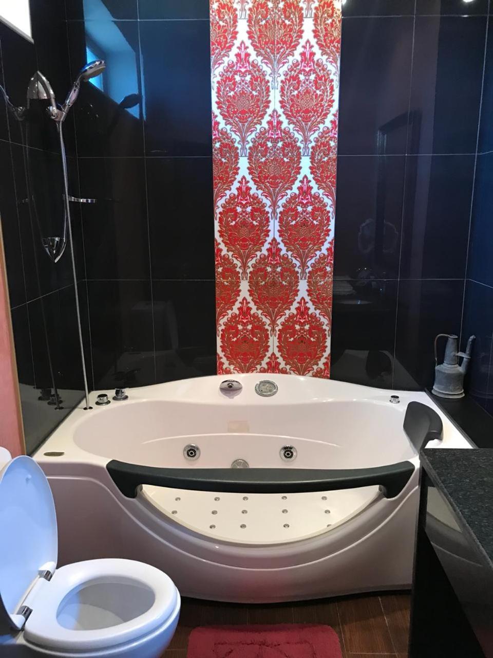 Villa Petrolea Hotel Баку Экстерьер фото