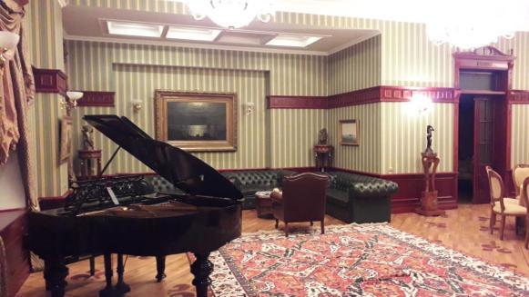 Villa Petrolea Hotel Баку Экстерьер фото