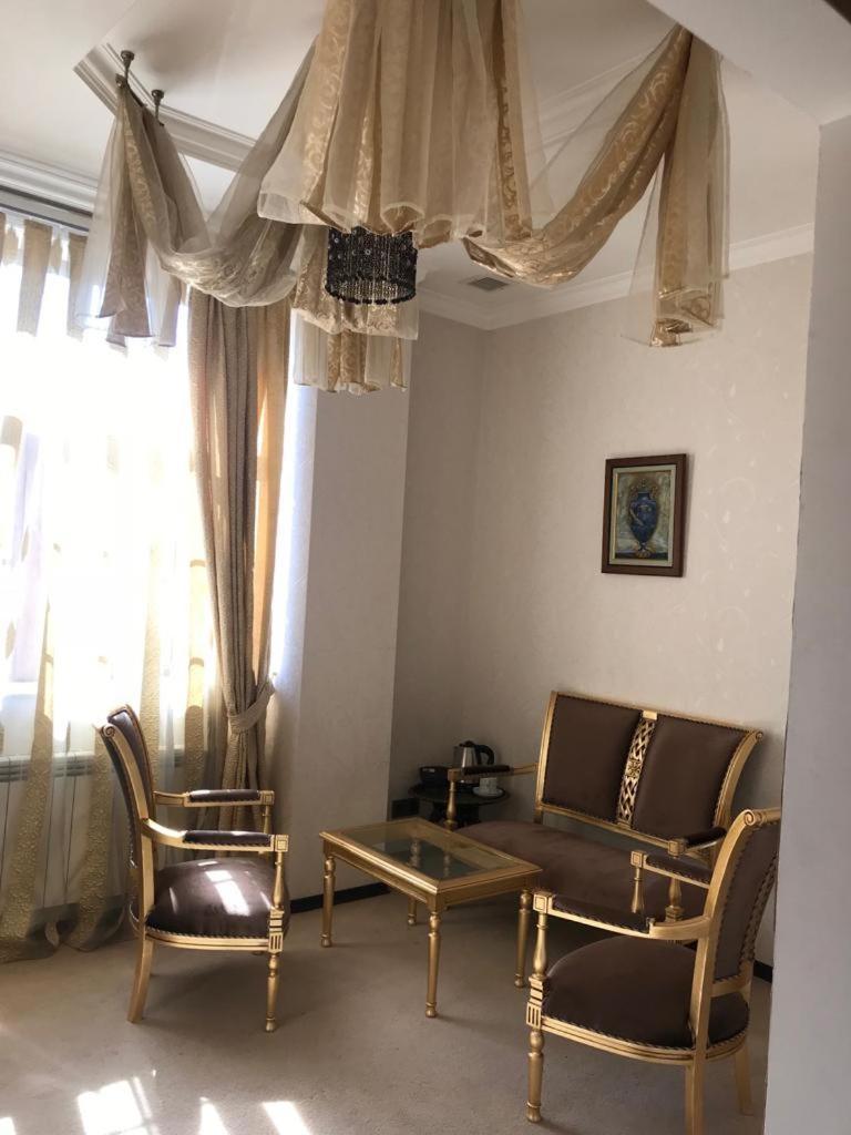 Villa Petrolea Hotel Баку Экстерьер фото